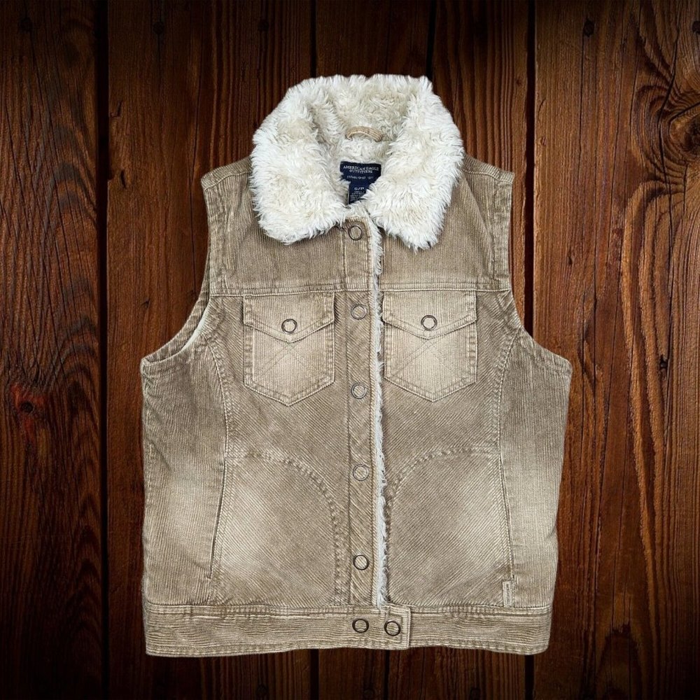 American Eagle Outfitters Tan Corduroy Y2K Collared Snap Front Vest Size Small